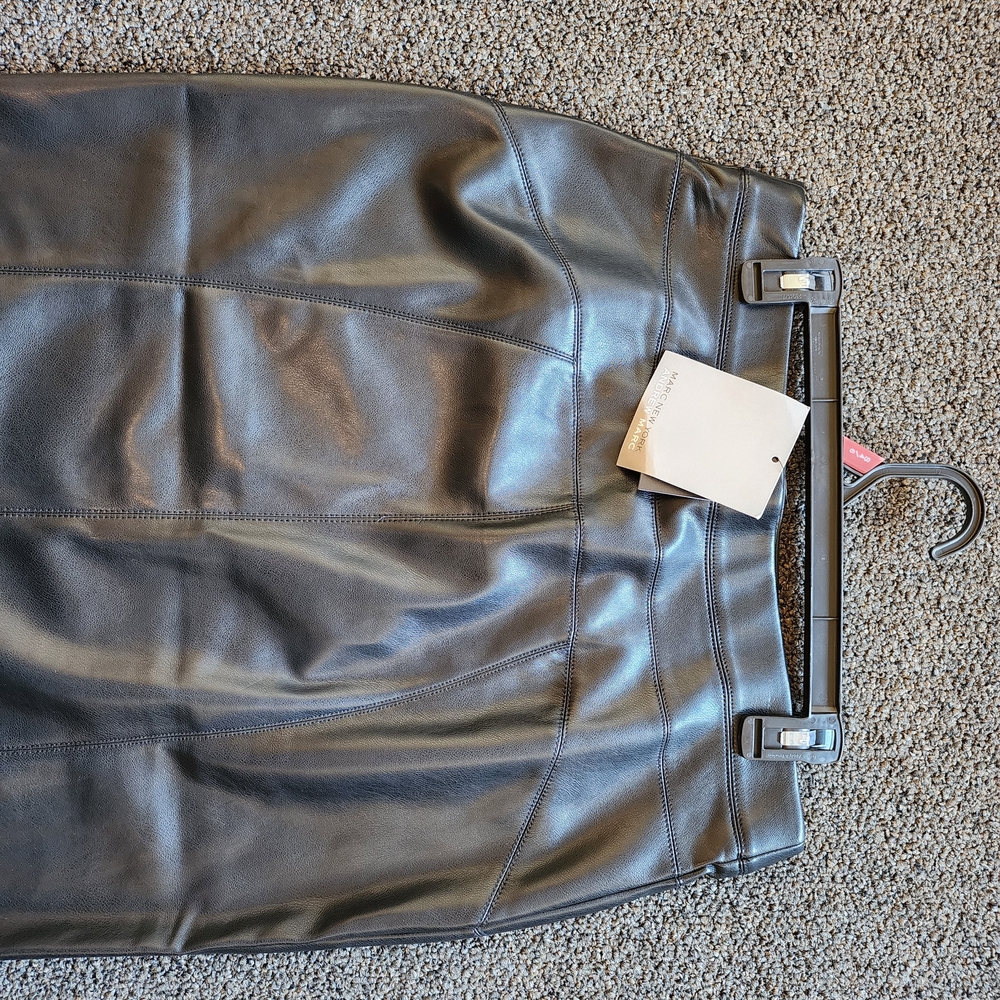 Andrew Marc Black Leather Pencil Skirt - Picture 5 of 6